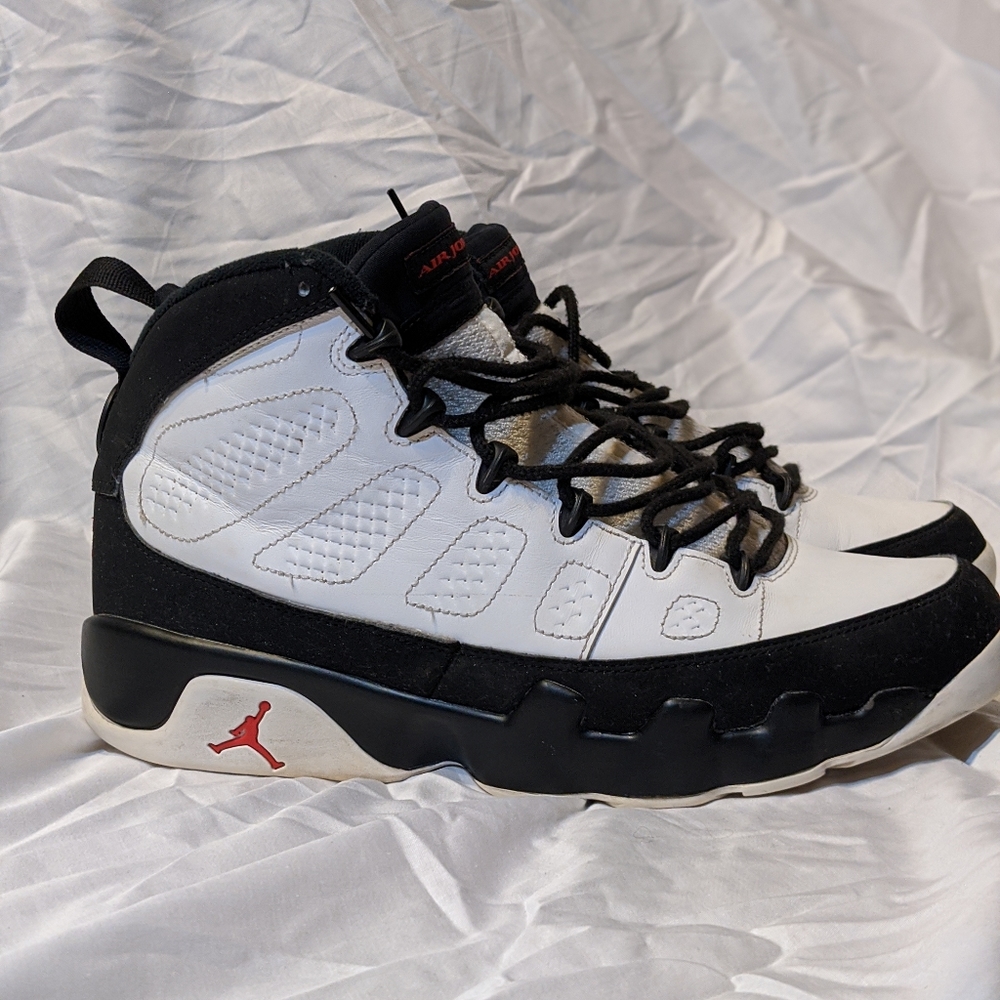 Air Jordan 9 Men's size 12